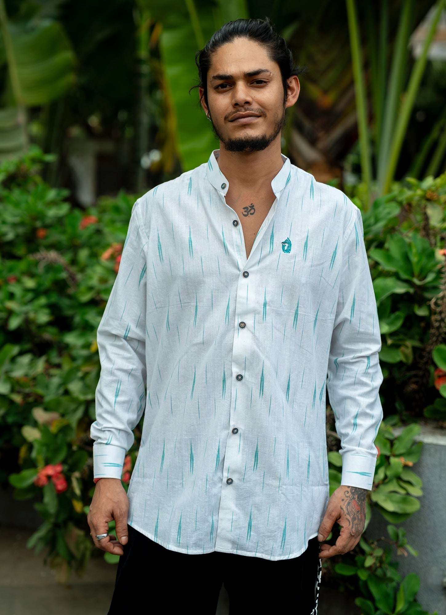 Eye-catching ikat design in white color Premium Organic Cotton