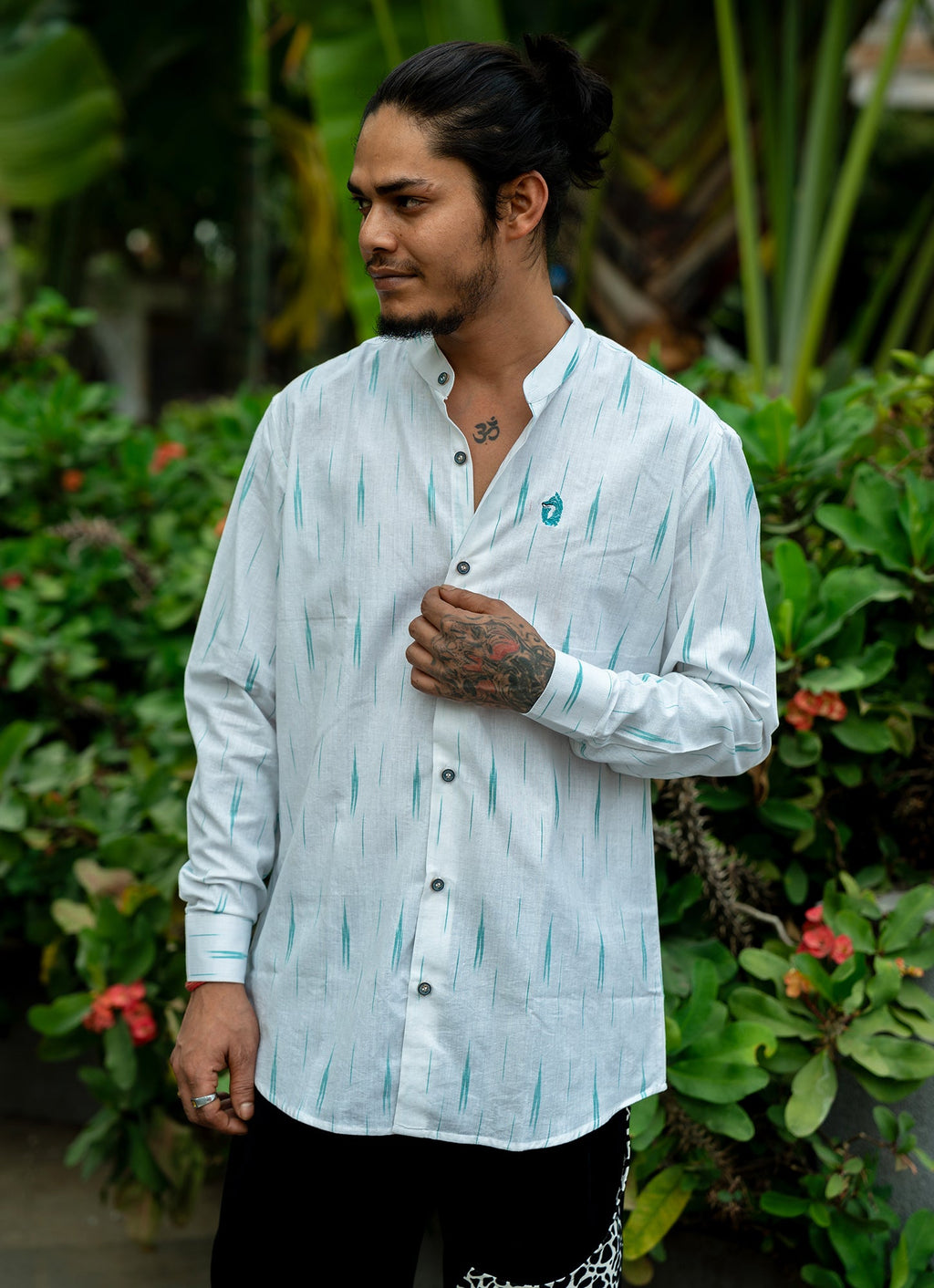 Eye-catching ikat design in white color Premium Organic Cotton